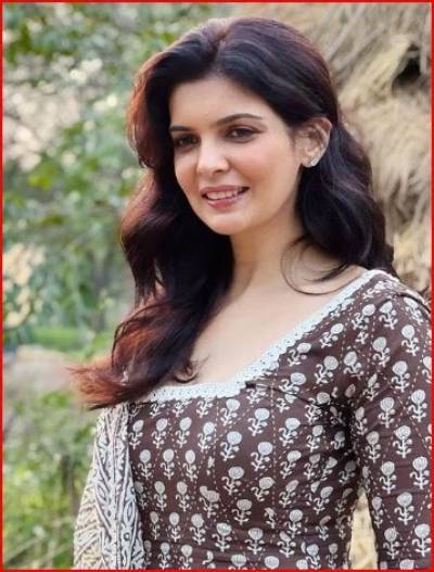 Ihana Dhillon - Net Worth, Age, Height, Birthday, Bio, Wiki!