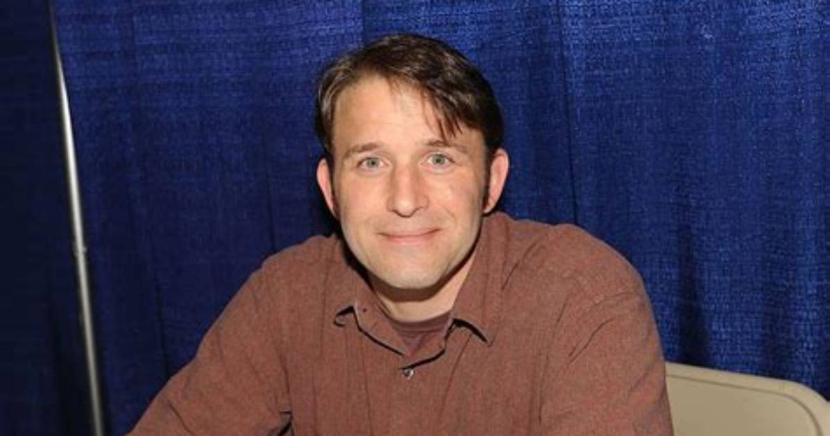 Ilan Mitchell-Smith Net Worth, Age, Height, Bio, Birthday, Wiki!