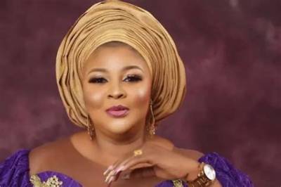 Ireti Osayemi - Net Worth, Age, Height, Birthday, Bio, Wiki!