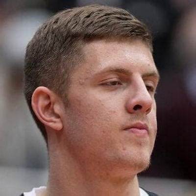 Isaiah Hartenstein Net Worth, Age, Height, Bio, Birthday, Wiki!