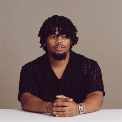 Isaiah John Net Worth, Age, Height, Bio, Birthday, Wiki!