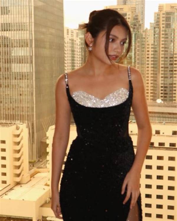 Ivy Ling Po - Net Worth, Age, Height, Birthday, Bio, Wiki!