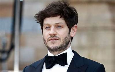 Iwan Rheon Net Worth, Age, Height, Bio, Birthday, Wiki!