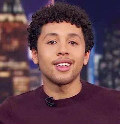 Jaboukie Young-White Net Worth, Age, Height, Bio, Birthday, Wiki!