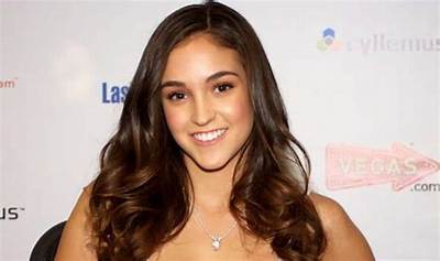 Jaclyn Swedberg - Net Worth, Age, Height, Birthday, Bio, Wiki!