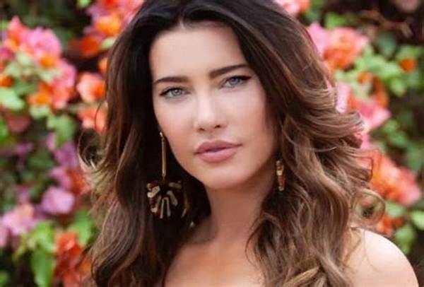 Jacqueline Macinnes Wood Net Worth, Age, Height, Bio, Birthday, Wiki!