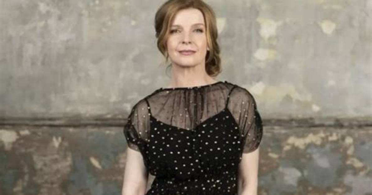 Jacqueline Mckenzie - Net Worth, Age, Height, Birthday, Bio, Wiki!
