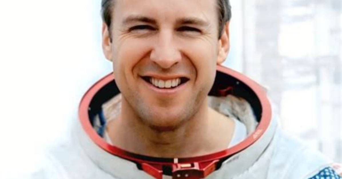 James Lovell Net Worth 2024, Age, Height, Bio, Birthday, Wiki!