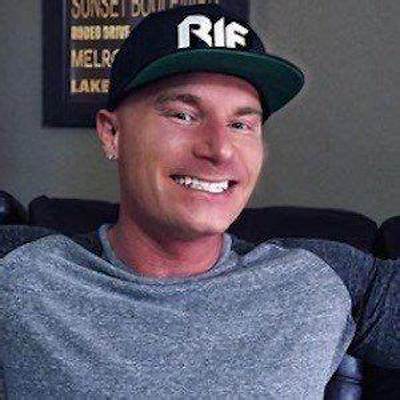 James Robbins - Net Worth, Age, Height, Birthday, Bio, Wiki!