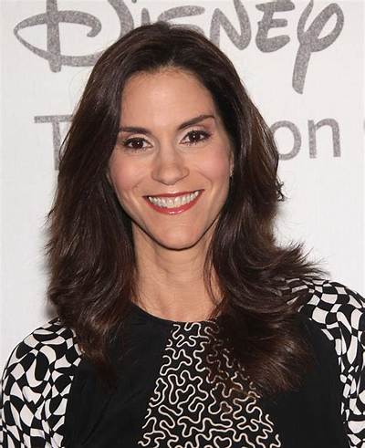 Jami Gertz Net Worth 2024, Age, Height, Bio, Birthday, Wiki!