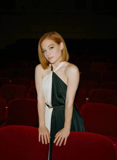 Jane Roberts - Net Worth, Age, Height, Birthday, Bio, Wiki!