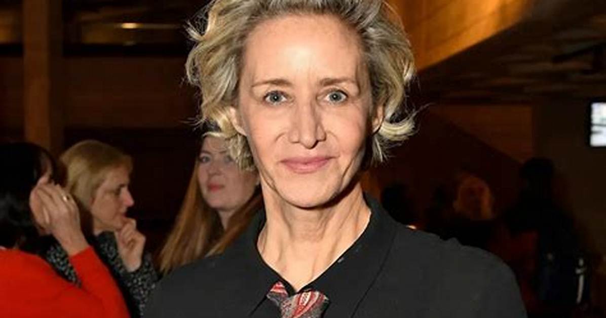 Janet Mcteer Net Worth, Age, Height, Bio, Birthday, Wiki!