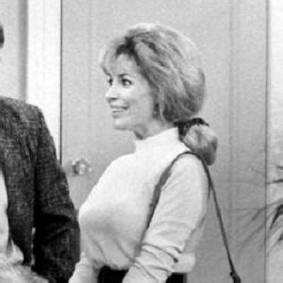 Janis Hansen - Net Worth, Age, Height, Birthday, Bio, Wiki!