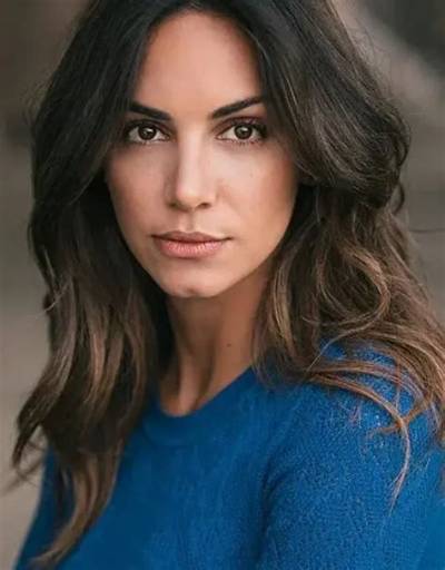 Janna Dominguez Net Worth, Age, Height, Bio, Birthday, Wiki!
