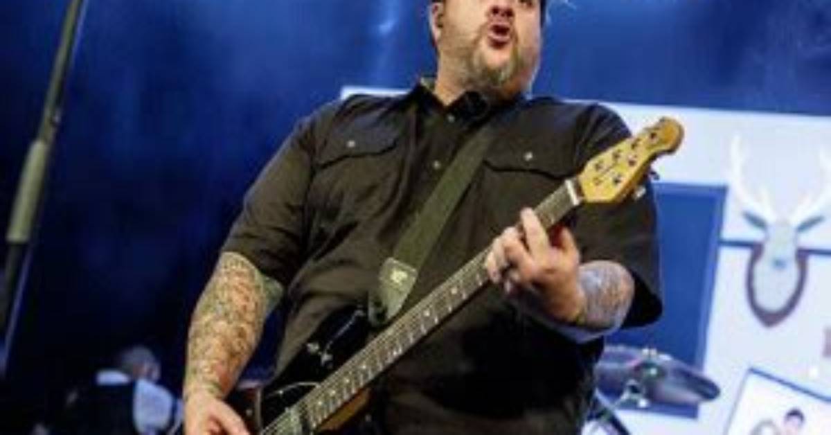 Jaret Reddick Net Worth, Age, Height, Bio, Birthday, Wiki!