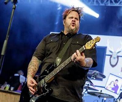 Jaret Reddick Net Worth, Age, Height, Bio, Birthday, Wiki!