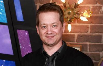 Jason Earles Net Worth, Age, Height, Bio, Birthday, Wiki!