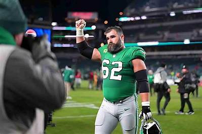 Jason Kelce Net Worth, Age, Height, Bio, Birthday, Wiki!