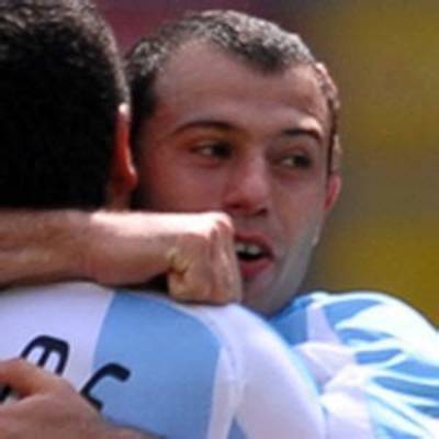 Javier Mascherano - Net Worth, Age, Height, Birthday, Bio, Wiki!