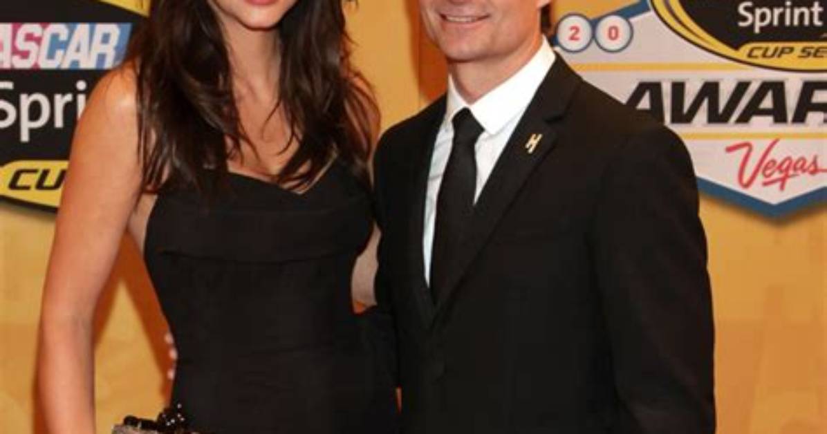 Jeff Gordon Net Worth, Age, Height, Bio, Birthday, Wiki!