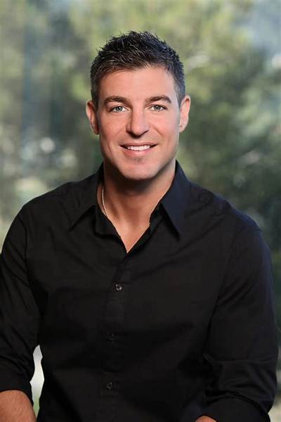 Jeffrey Scott Savage - Net Worth, Age, Height, Birthday, Bio, Wiki!