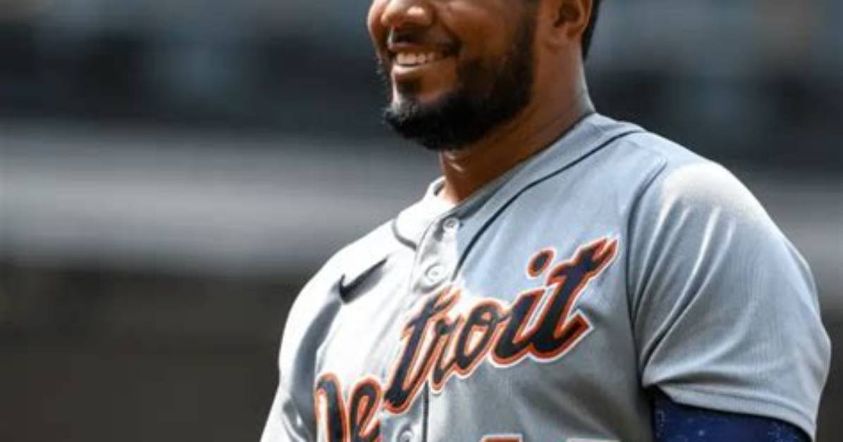Jeimer Candelario - Net Worth, Age, Height, Birthday, Bio, Wiki!