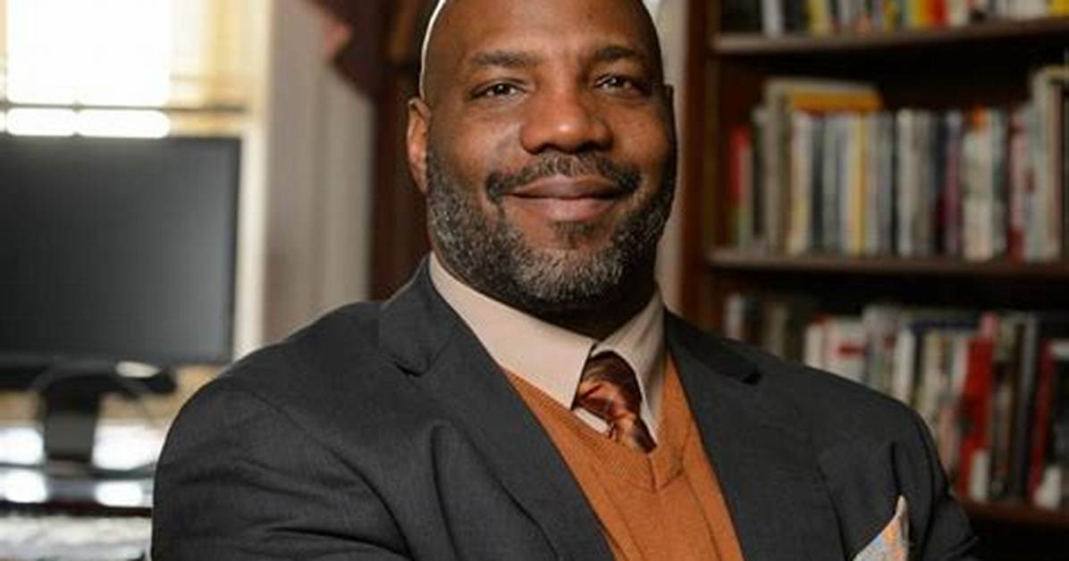 Jelani Cobb Net Worth, Age, Height, Bio, Birthday, Wiki!