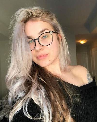 Jen Brett Net Worth, Age, Height, Bio, Birthday, Wiki!