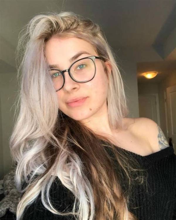 Jen Saunders Net Worth, Age, Height, Bio, Birthday, Wiki!