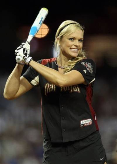 Jennie Finch Net Worth, Age, Height, Bio, Birthday, Wiki!
