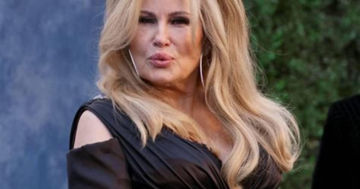 Jennifer Coolidge Net Worth, Age, Height, Bio, Birthday, Wiki!