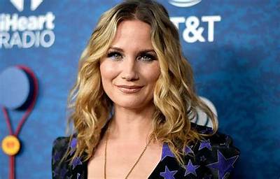 Jennifer Nettles Net Worth, Age, Height, Bio, Birthday, Wiki!