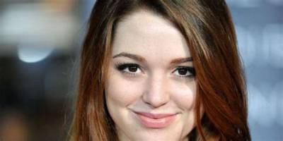Jennifer Stone Net Worth, Age, Height, Bio, Birthday, Wiki!