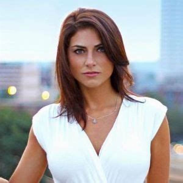Jenny Dell Net Worth, Age, Height, Bio, Birthday, Wiki!