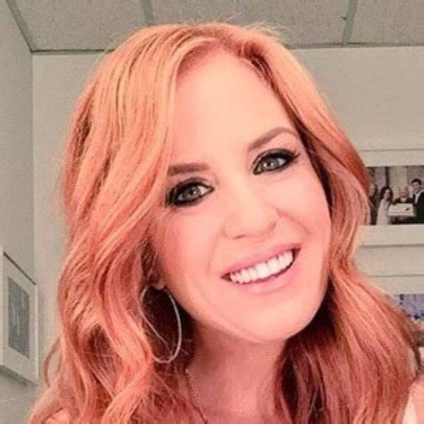 Jenny Hutt Net Worth, Age, Height, Bio, Birthday, Wiki!