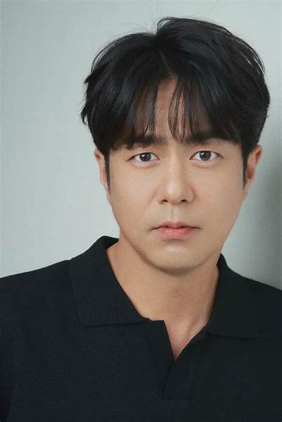 Jeon Seok-Ho - Net Worth, Age, Height, Birthday, Bio, Wiki!