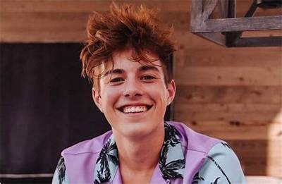 Jeremy Hutchins Net Worth, Age, Height, Bio, Birthday, Wiki!