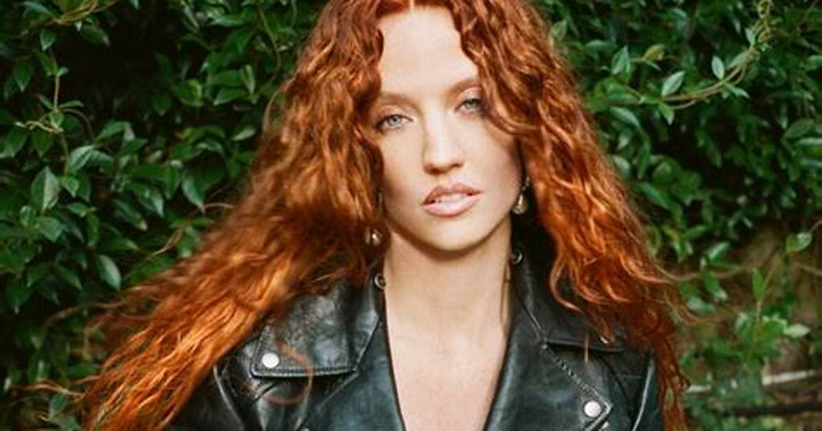 Jess Glynne Net Worth, Age, Height, Bio, Birthday, Wiki!