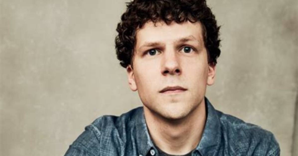 Jesse Eisenberg Net Worth, Age, Height, Bio, Birthday, Wiki!