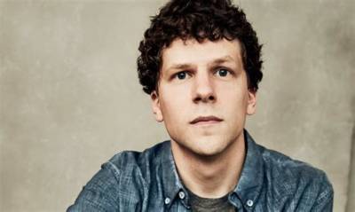 Jesse Eisenberg Net Worth, Age, Height, Bio, Birthday, Wiki!