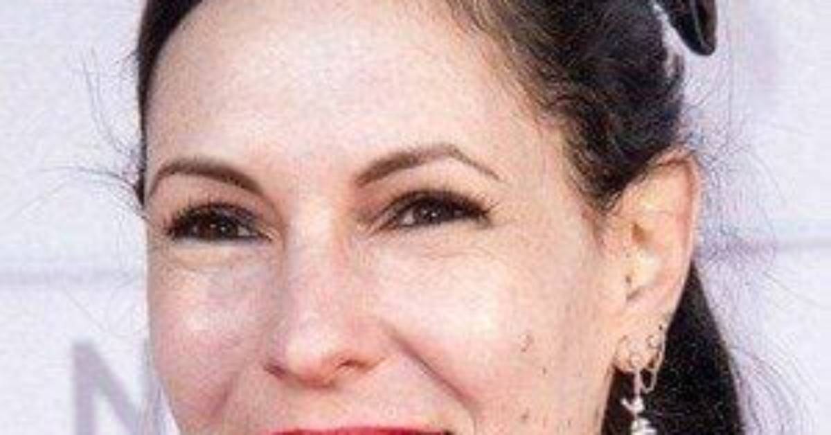 Jill Kargman - Net Worth, Age, Height, Birthday, Bio, Wiki!
