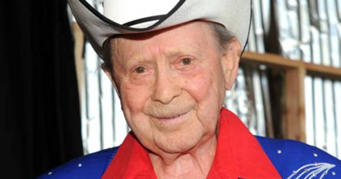 Jimmy Dickens Net Worth, Age, Height, Bio, Birthday, Wiki!
