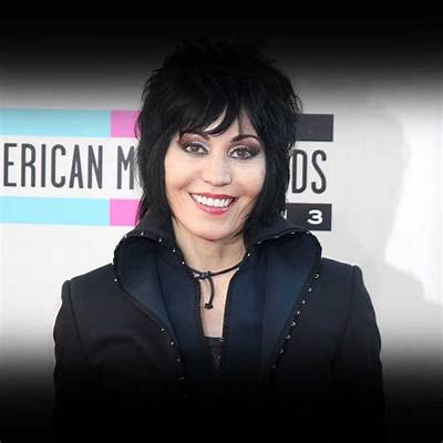 Joan Jett Net Worth, Age, Height, Bio, Birthday, Wiki!