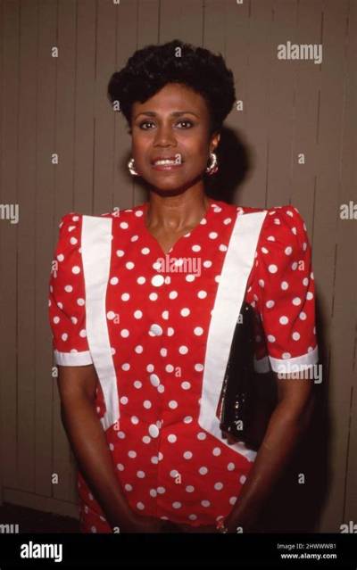 Joan Pringle - Net Worth, Age, Height, Birthday, Bio, Wiki!