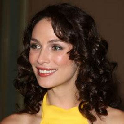 Joanne Kelly Net Worth, Age, Height, Bio, Birthday, Wiki!