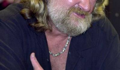 Joe Eszterhas Net Worth, Age, Height, Bio, Birthday, Wiki!