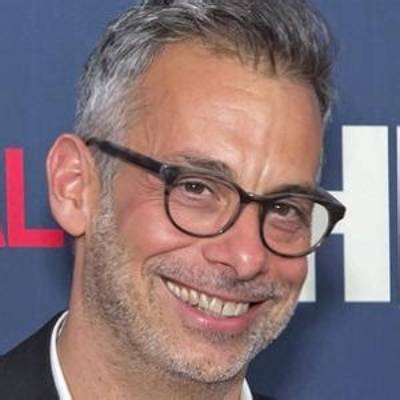 Joe Mantello Net Worth 2024, Age, Height, Bio, Birthday, Wiki!