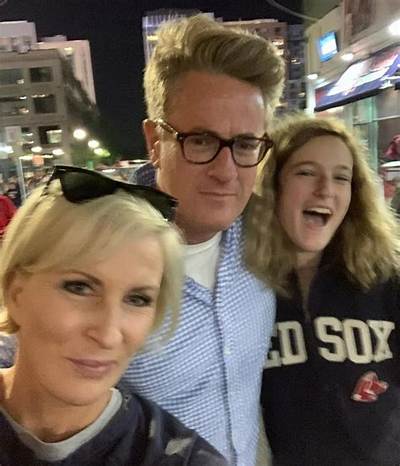Joe Scarborough Net Worth, Age, Height, Bio, Birthday, Wiki!