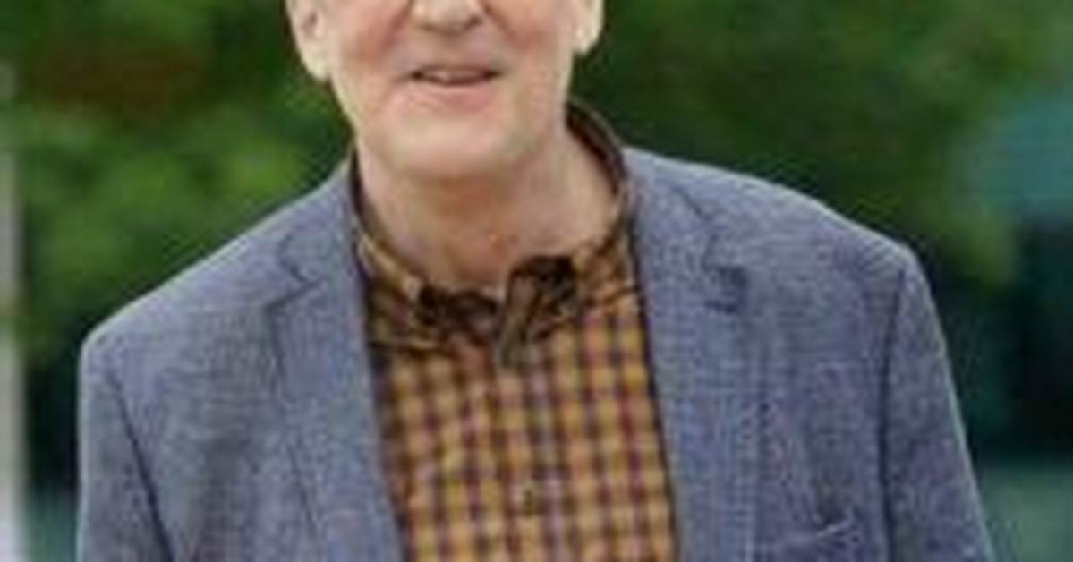 John Fry - Net Worth, Age, Height, Birthday, Bio, Wiki!