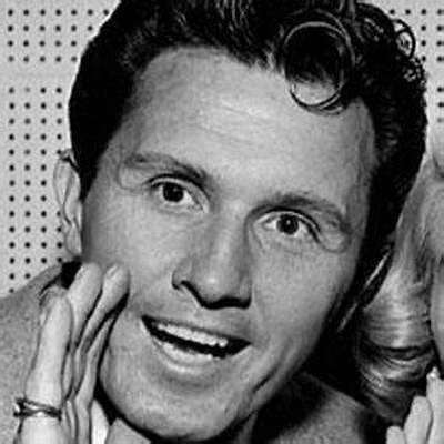 John Raitt - Net Worth, Age, Height, Birthday, Bio, Wiki!